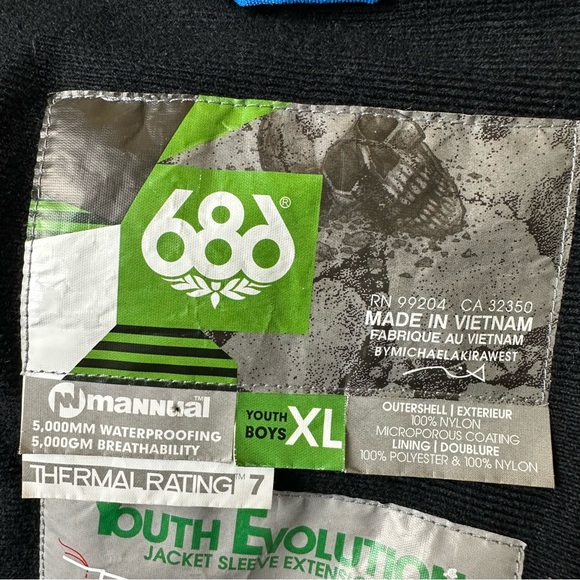 686 Snaggleface Insulated Jacket - Picture 9 of 10